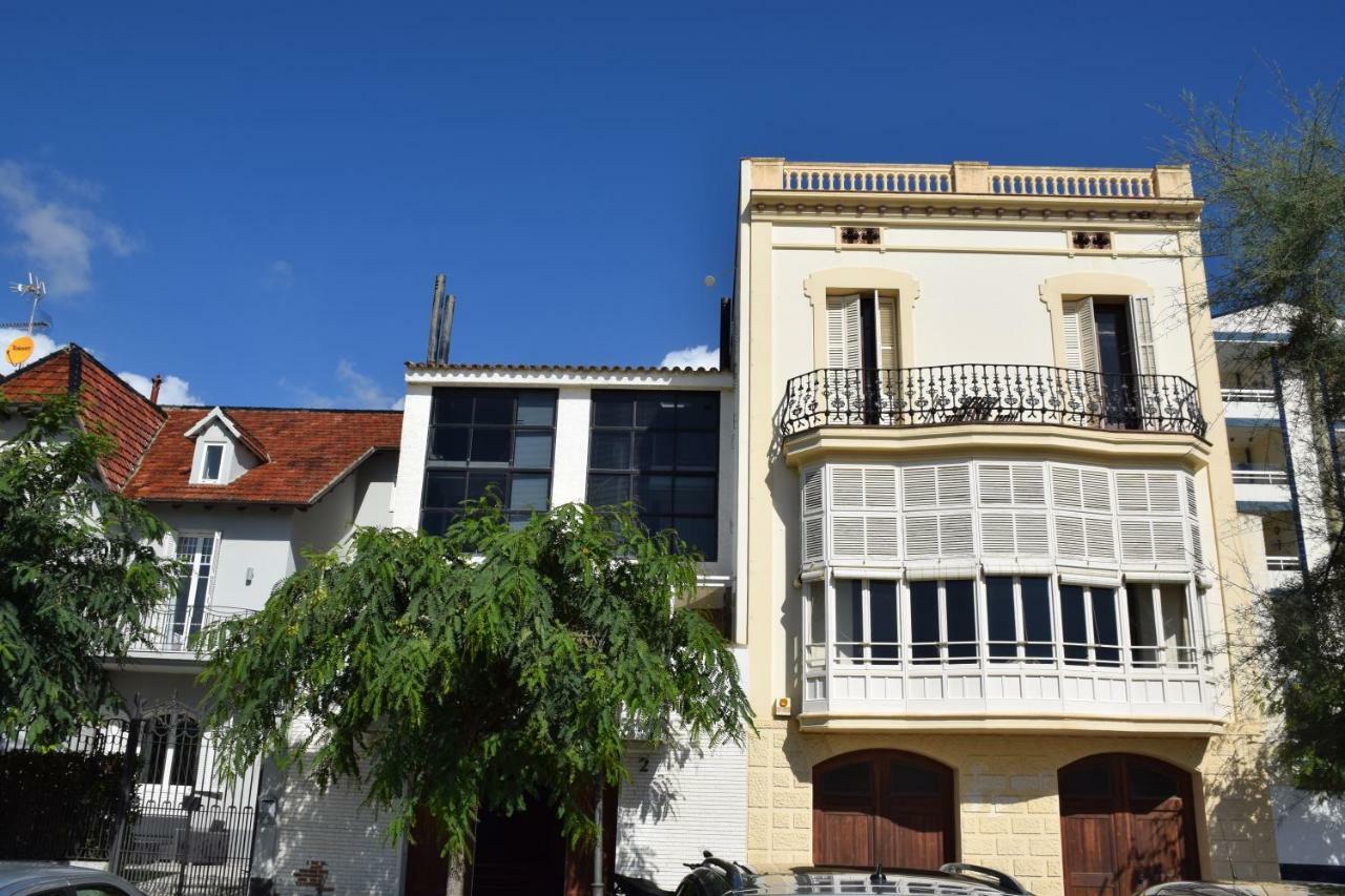 Apartamentos Les Barbes 칼데스 데스트락 외부 사진