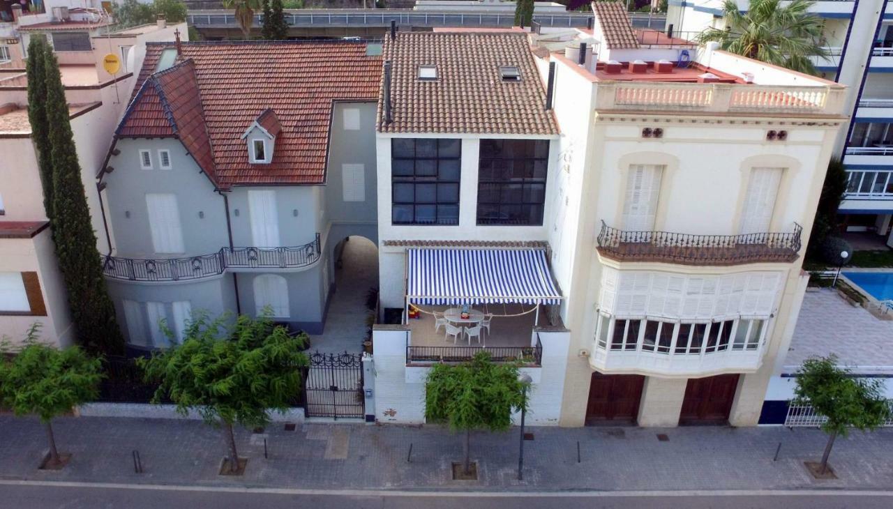 Apartamentos Les Barbes 칼데스 데스트락 외부 사진