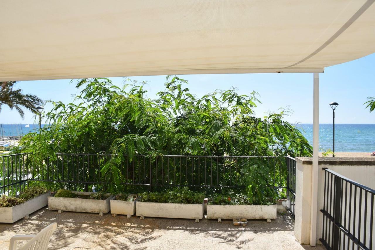 Apartamentos Les Barbes 칼데스 데스트락 외부 사진
